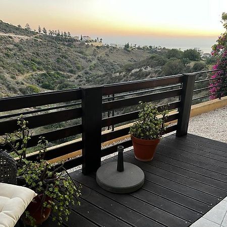 Hillview Apartment Peyia Exterior photo