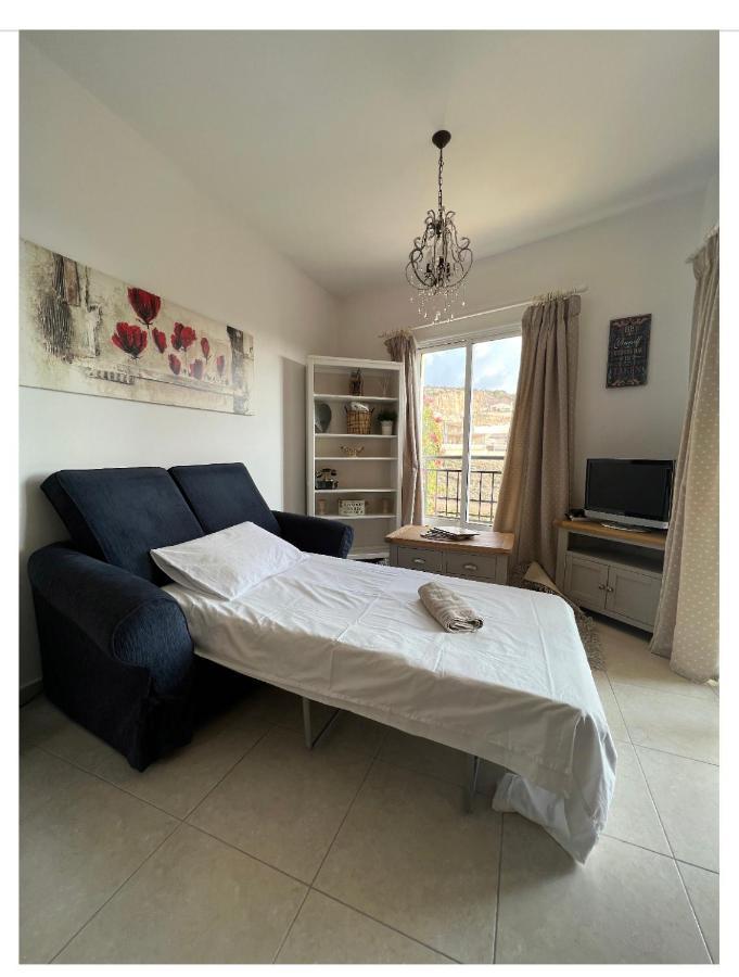 Hillview Apartment Peyia Exterior photo