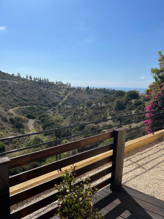 Hillview Apartment Peyia Exterior photo