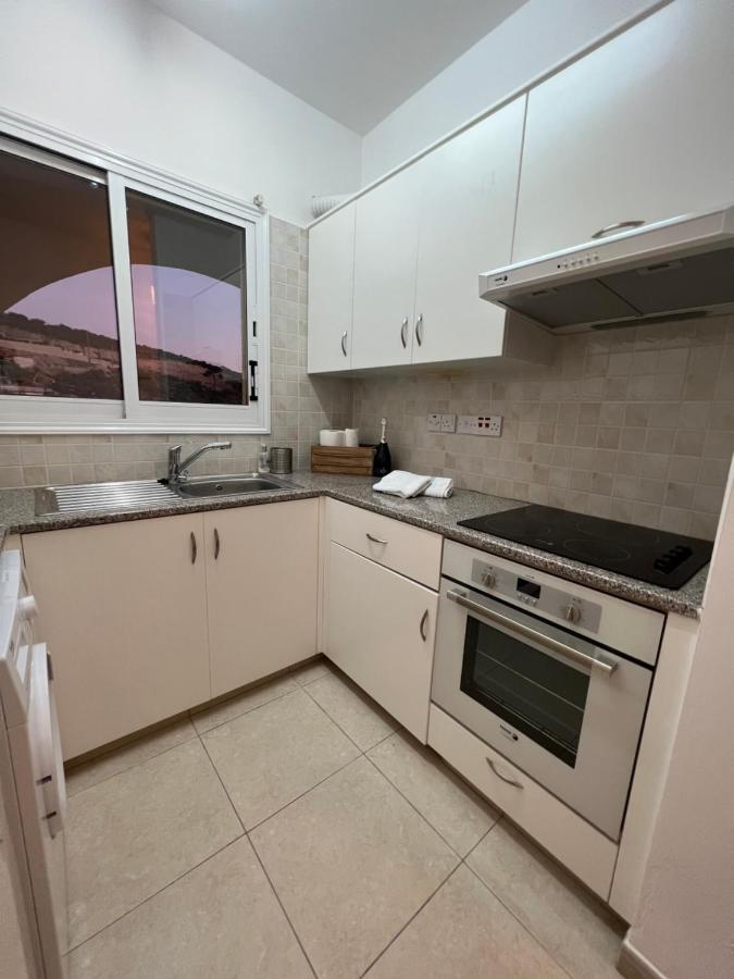 Hillview Apartment Peyia Exterior photo