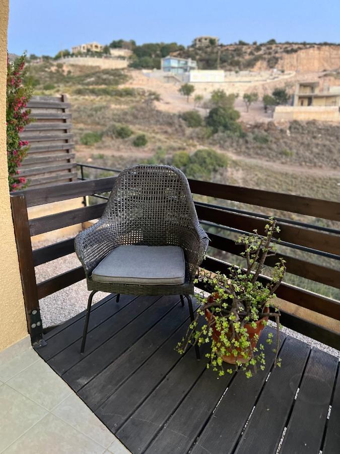 Hillview Apartment Peyia Exterior photo