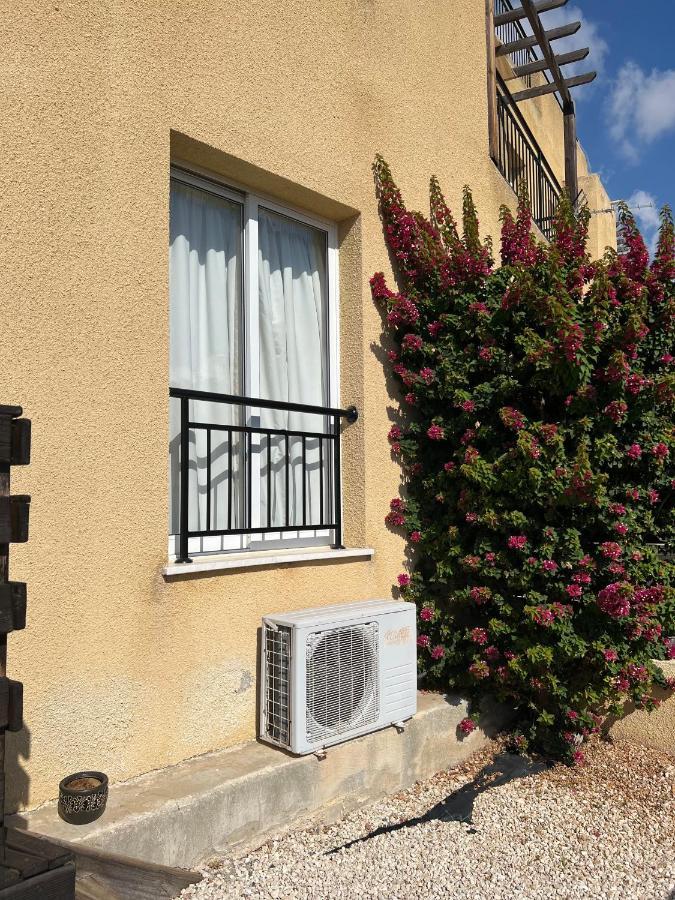 Hillview Apartment Peyia Exterior photo